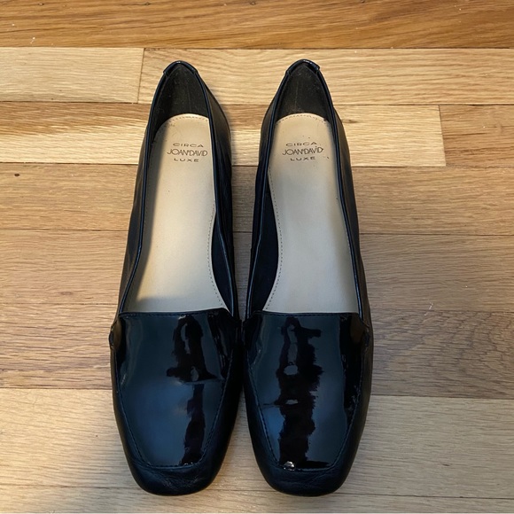{Joan & David} Black Leather Loafers - size 9 - Picture 2 of 5